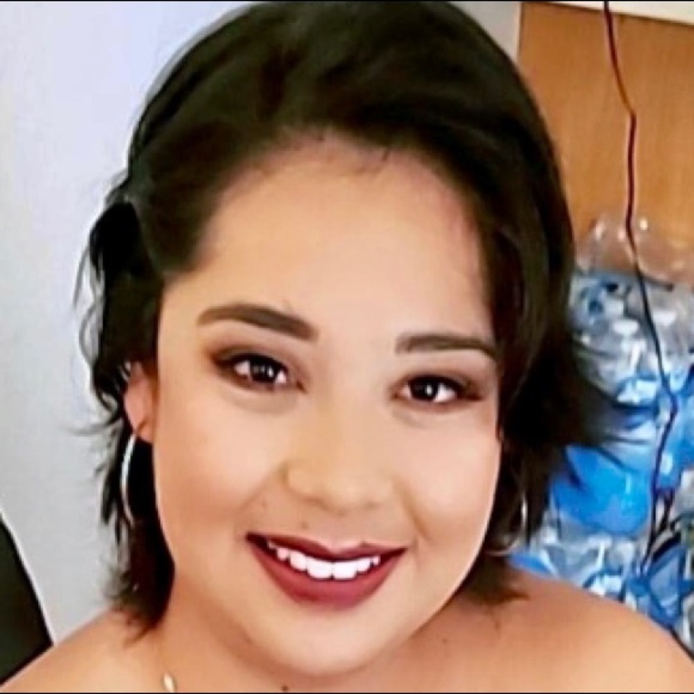 Meet your Posher, Noemi